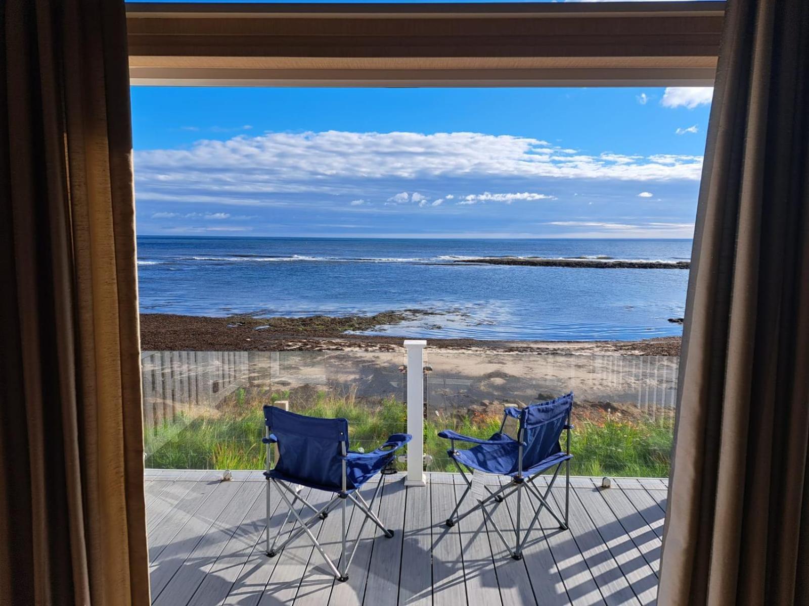 Seaview Retreat Newbiggan By The Sea Holiday home
